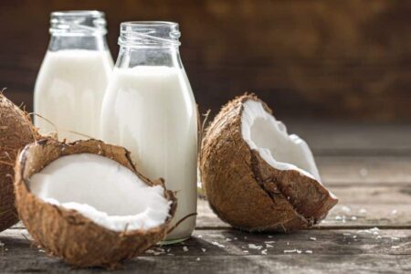 فوائد حليب جوز الهند..