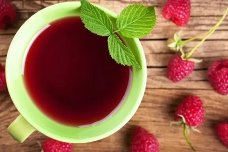 فوائد شاي التوت..