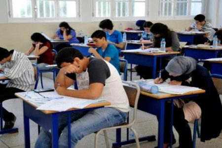 إنطلاق امتحانات السنة الأولى بكالوريا بمختلف جهات المملكة