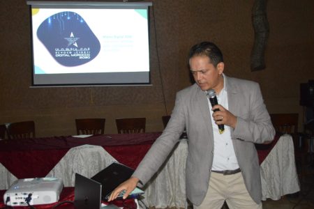 ميدلت تحتضن ندوة وطنية لتعزيز الاقتصاد التضامني عبر المنتوجات المجالية