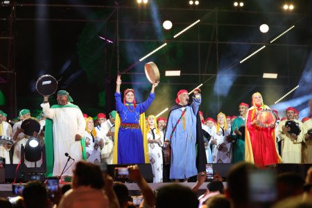 السمفونية  الأمازيغية” أحيدوس” تتوج افتتاح مهرجان افران الدولي