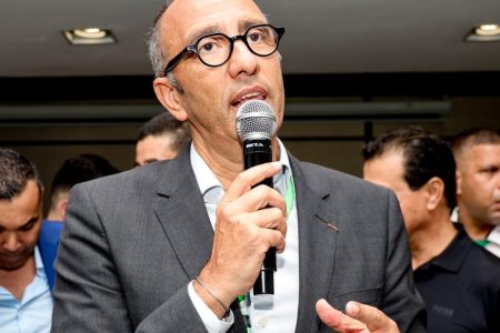 الرياضة :الزيات رئيسا جديديا للرجاء الرياضي البيضاوي