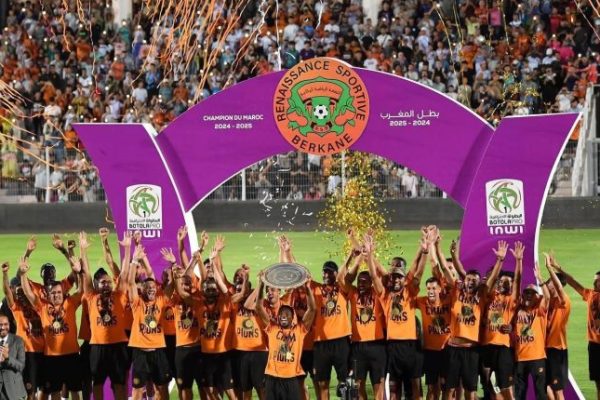 نهضة بركان بمستوى ضعيف … ينهزم أمام ديناموس الزيمبابواي