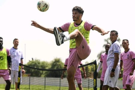 الكوديم يعلن جاهزية لاعبيه ويستعد للكشف عن قميصه الرسمي الجديد فور عودته من المعسكر التحضيري