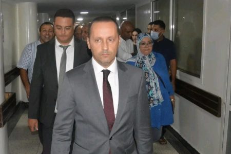 التهراوي: “واش ما عندكمش وزارة؟” انتقادات حادة بمستشفى محمد الخامس تطال المندوب الإقليمي!!