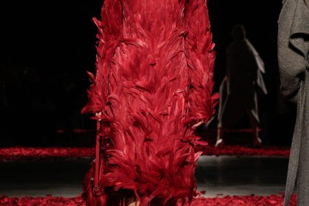 الريش قطعة أساسية في خريف شتاء 2025-2026..