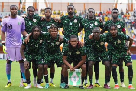 مشاكل داخل الفريق النيجيري قبل مواجهة الغابون