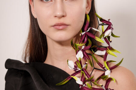 رسمات مكياج استثنائية في اليوم الأول من أسبوع الهوت كوتور لربيع وصيف 2026