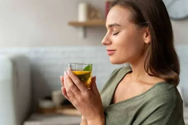 6 مشروبات تساعد على الهضم وحرق الدهون بعد الإفطار