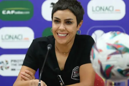 الاتحاد الأردني لكرة القدم يعين لمدربة المغربية لمياء بومهدي، لقيادة المنتخب الأردني للسيدات