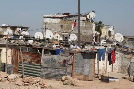 الحكومة تعلن 62 مدينة بدون صفيح