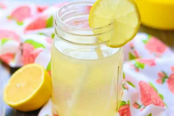 الصحة :3 فوائد لشرب الماء بالليمون