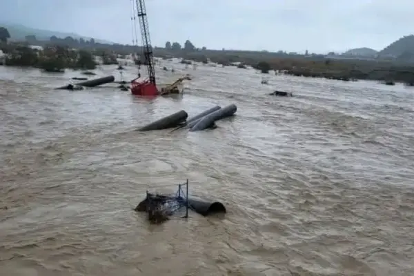 دعم منكوبي فيضانات تاونات..هل هو عمل انساني أم حملة انتخابية سابقة لأوانها؟